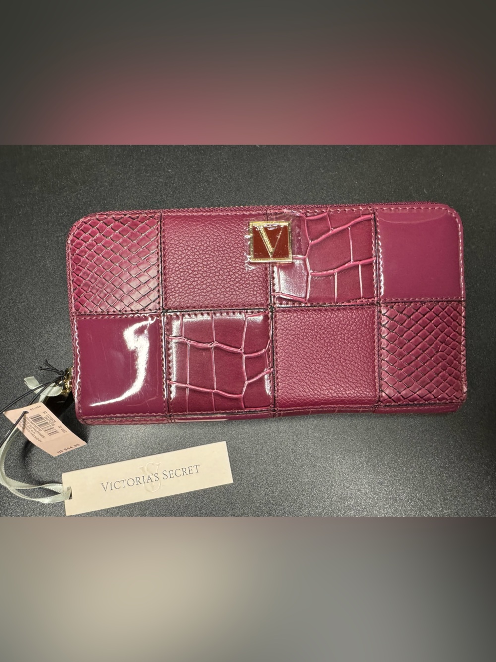 Victoria’s Secret NWT Maroon Patchwork Zip Around Wallet Gold Hardware